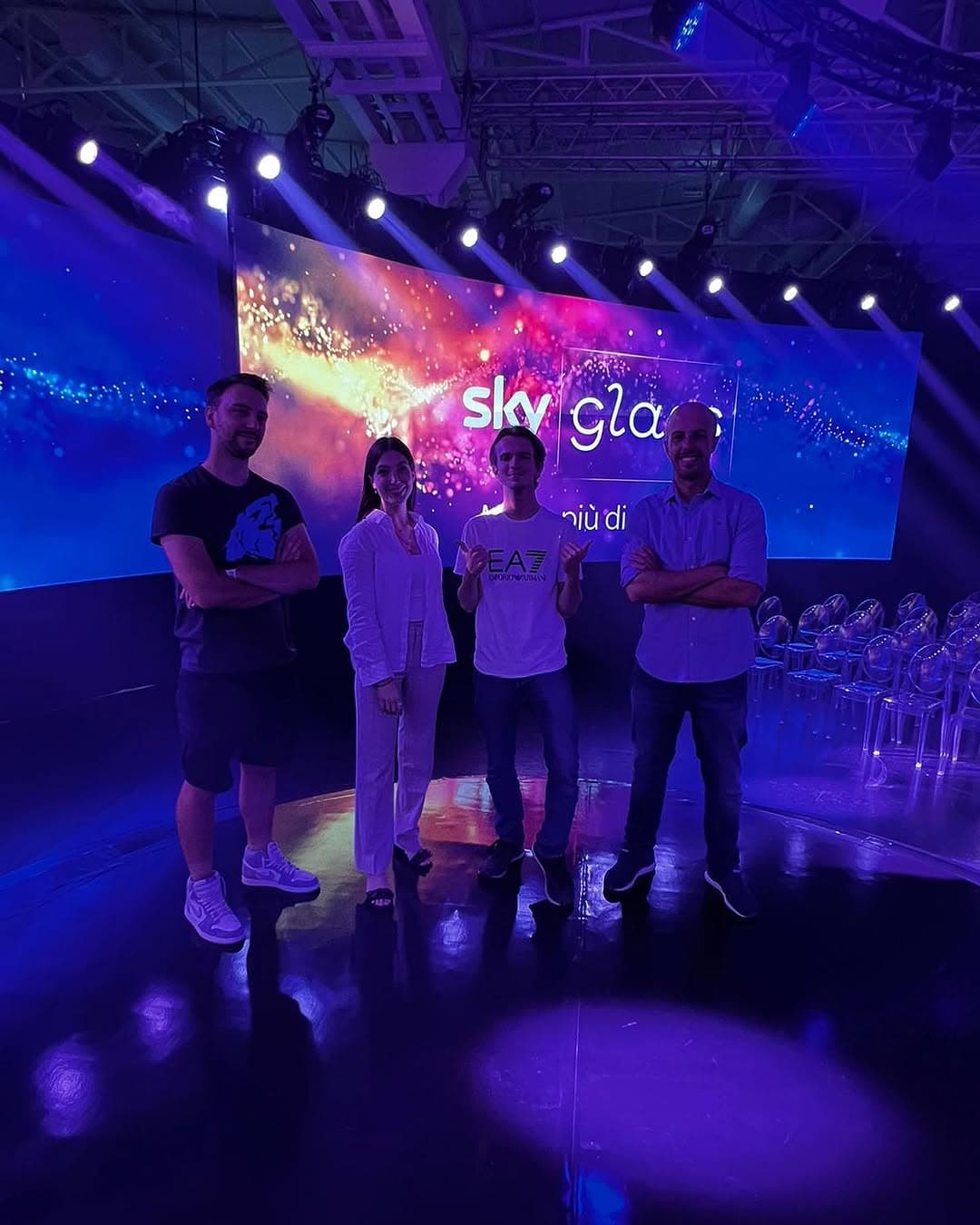 Oggi super giornata dagli amici di @skyitalia per la presentazione della loro nuova Sky Glass insiem Case Study: Oggi super giornata dagli amici di @skyitalia per ...